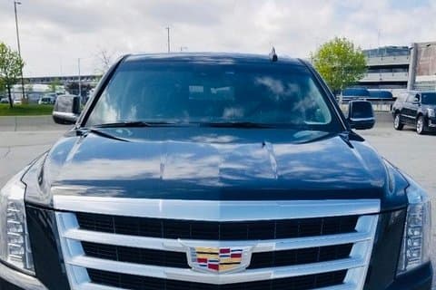 Private Transfer:- Waterloo OR Toronto Pearson Airport Black Car Service