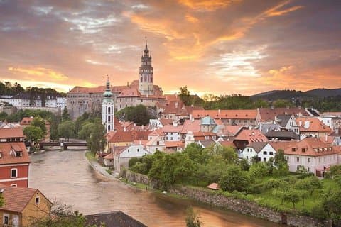 Privater Sightseeing-Trip in eine Richtung Von Prag nach Vilshofen Via Cesky Krumlov