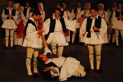 Athen bei Nacht private Tour /4 Stunden (Musik & Folklore Tanz)