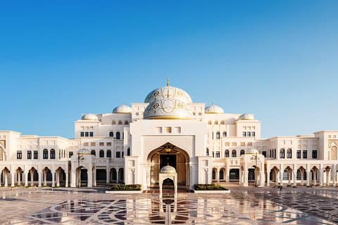 Privat Abu Dhabi heldagstur: Grand Mosque, Qasr al Watan med lunch