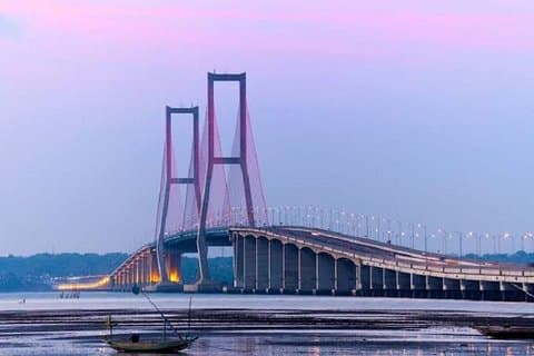 Customized Full-Day Tour from Surabaya to Madura with English Speaking Driver