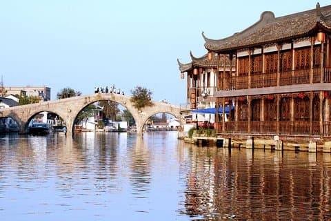 Shanghai Zhujiajiao Water Town & Bund Halvdagstur (Private/Gruppe)