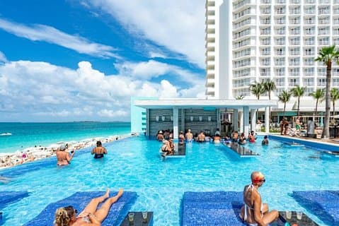 Rundture lufthavn (LPIA) til Atlantis, Comfort Suites, Warrick, Harbourside, RIU