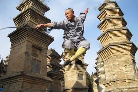 Pernoite no Templo Shaolin com práticas e atividades de arte marcial de Xangai