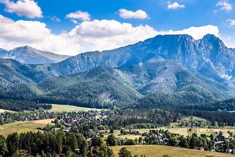 Privétransfer tussen Warschau en Zakopane (enkele reis of retour)