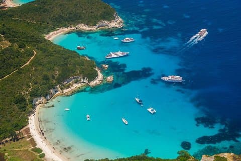 Cruzeiro Paxoi, Antipaxoi e Cavernas Azuis saindo de Corfu