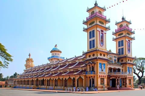 Privat heldags Cu Chi-tunneler og Cao Dai-templet