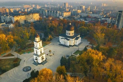 Chisinau Car City Tour