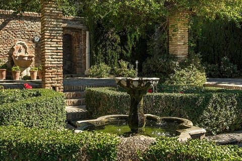 Malaga romerske teater og Alcazaba: guidet tur med offisiell Guide
