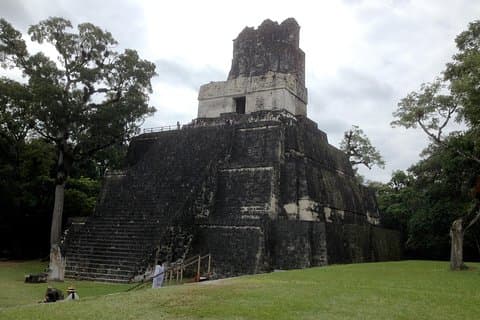 Excursión de un día a Tikal con almuerzo local desde San Ignacio