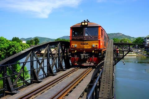 Tour ferroviario del fiume Kwai e della morte di Kanchanaburi da Bangkok