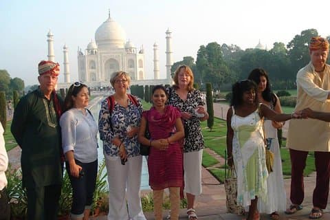 Taj Mahal-resa (Delhi-Agra-Delhi)