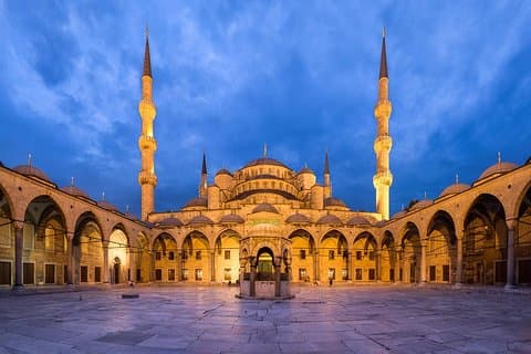Private 8 hours Walking Tour Istanbul with Public Transportation
