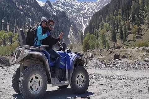 Excursão privada ao Taj Mahal com Shimla Manali Guia do carro AC Sightseeing With Meal