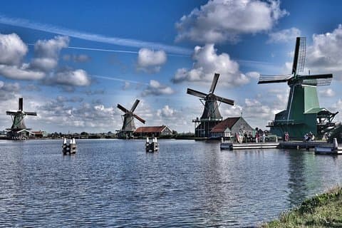 Zaanse Schans, Volendam & Edam: Tour privado (máx. 3 por)
