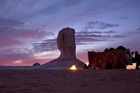 Desert Camping con i beduini sotto le stelle - Deserti bianchi e neri