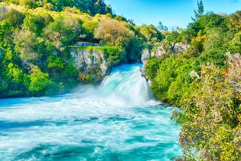 Privat Lake Taupo Tour - Auckland Tour House