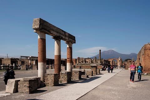 Pompeii Ruins: Skip-the-Line Private Tour
