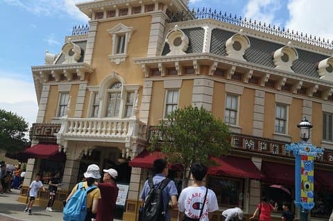 Hong Kong Disneyland Hotel 3-Night Package plus Giant Buddha Cable Car Tour