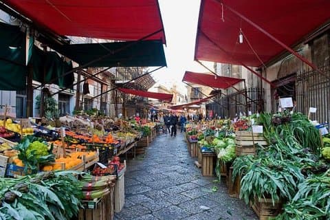Visite à pied et cuisine de rue de dernière minute à Palerme