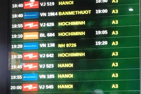 DA NANG AIRPORT naar Da Nang Hotel door PRIVATE TRANSFER