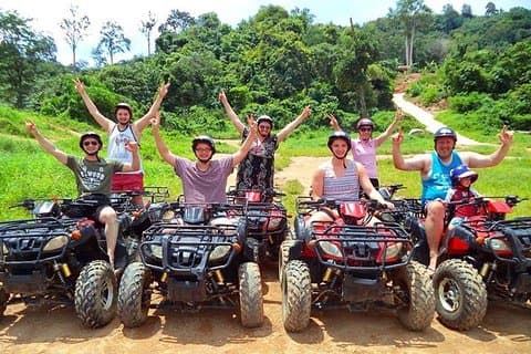 Passeio de quadriciclo em Bali e rafting com almoço - Ubud