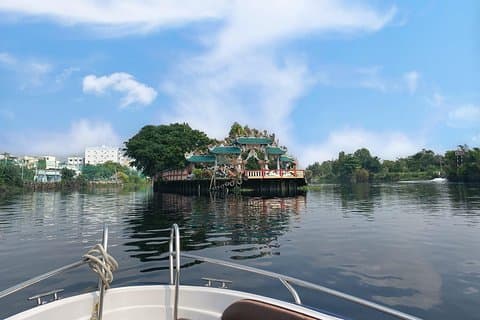 Private Speedboat Tour to Saigon’s Hidden Dragon Floating Temple
