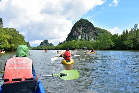 Ban Bor Thor Kajakken Full-Day Tour vanuit Krabi met lunch