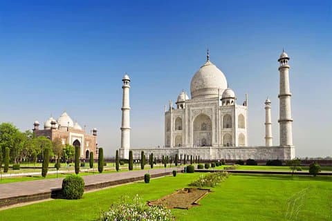 Übernachtung in Agra ab Ahmedabad mit Hin- und Rückflug