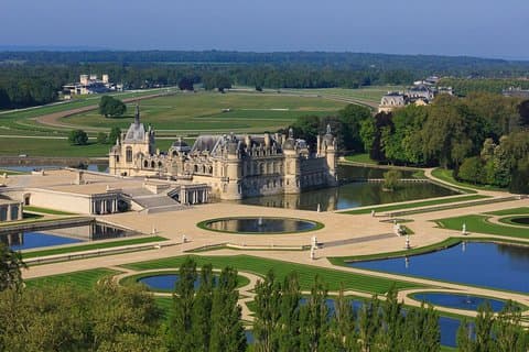 Private Visit Chantilly Castle 5 hours by luxury car