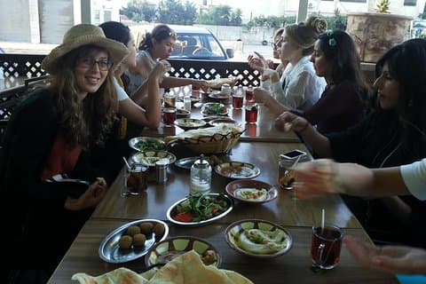 Visite de la ville d'Amman avec petit-déjeuner traditionnel - déjeuner et repas jordaniens