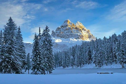 Caminata con raquetas de nieve a los Tres Picos de Lavaredo