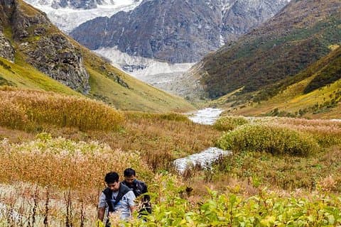 Vale das Flores e Hemkund Himalaia Trek e Camping