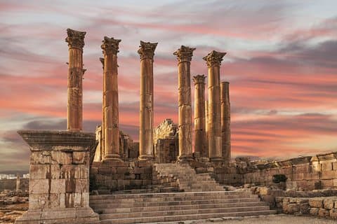 Visita privata di mezza giornata Jerash e lezione di cucina opzionale da Amman