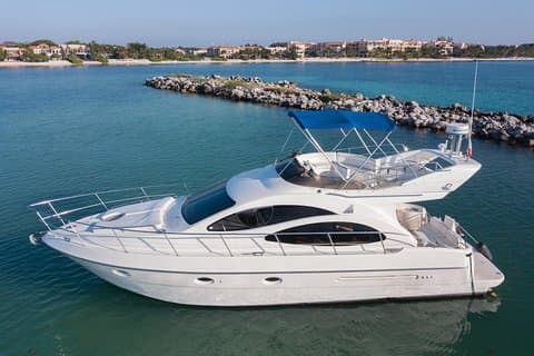4H 42' Azimut Yacht All-Inclusive da Tulum e Playa del Carmen.