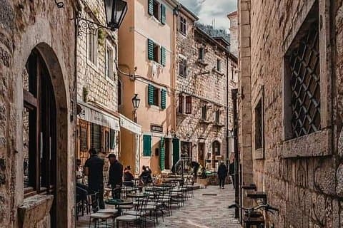 Balade en petit groupe de la vieille ville de Kotor