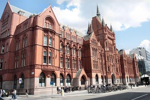 Das Leben und die Literatur von Charles Dickens: Eine selbstgeführte Audiotour