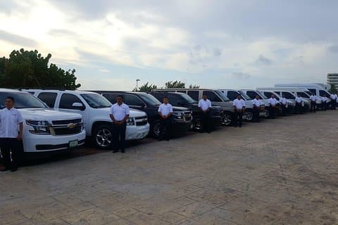 Fra Cancun flyplass til Cancun Hotel Zone (tur og retur)