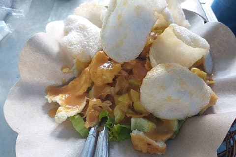 Female Driver / Taste The Unique Indonesia's Street Food