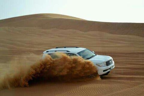 Dubai Desert Safari BBQ Middag Camel Ride by Coach