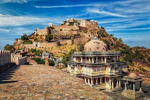 Kumbhalgarh Fort & Ranakpur Tour With One Way Transfer From Udaipur To Jodhpur