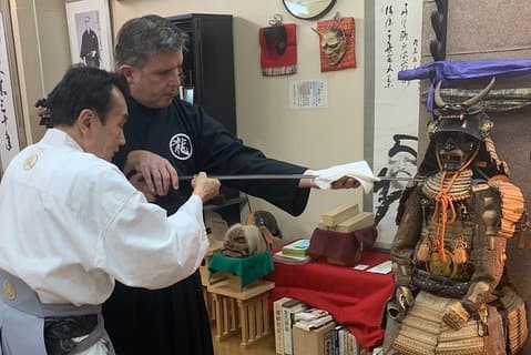 Omarm de Samurai Way: Iaido Swordsmanship Experience in Tokio