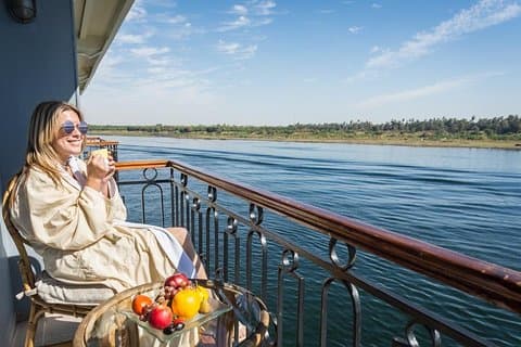 3 nätter Kryssning Aswan till Luxor inklusive Abu Simbel, Nubian Village & Air Balloon
