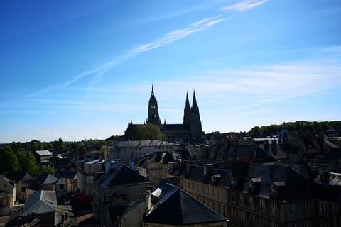 Excursão privada para Bayeux, Honfleur e Pays d' Auge partindo de Bayeux