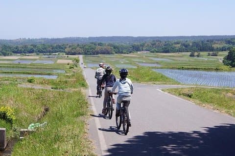 ダウンヒルサイクリングツアー（ランチ体験付き）