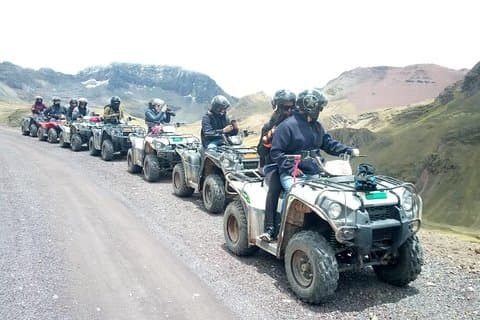 Montaña 7 colores en Cuatrimotos (Vinicunca)