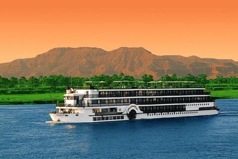 Nile Cruise fra Aswan til Luxor (4 dage / 3 nætter)