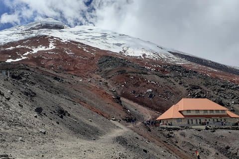 2 dag 1 natt tur till Cotopaxi Volcano och Quilotoa Lagoon alla inkluderade