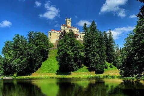 Zagreb to Trakoscan castle, Kumrovec & Veliki Tabor -Private tour