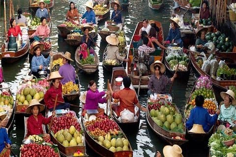 BANGKOK: Togmarked, flytende marked og Ayutthaya tur